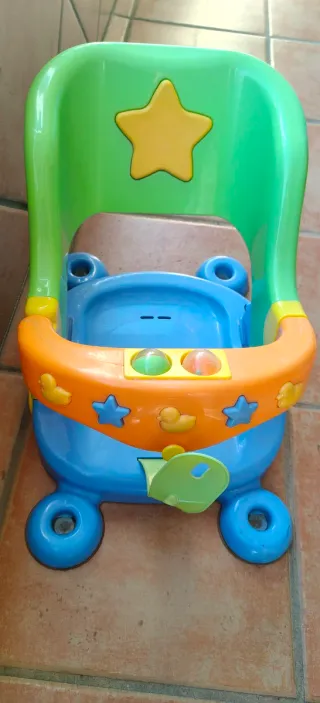 Asiento bañera bebé con juegos