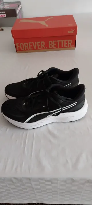 Zapatillas Puma Talla 41 Negras y Blancas