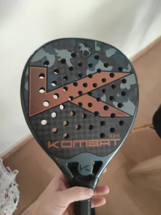 Pala de pádel Kombat Ulises