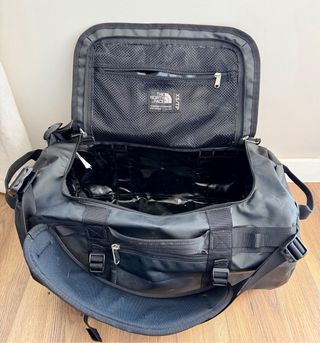 Mochila The North Face negra – XS 39L – Como nueva