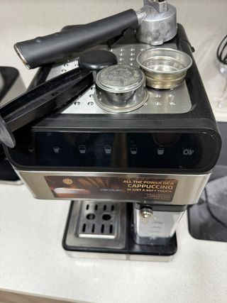 Cafetera Cecotec Capuccino Semiautomática Leche