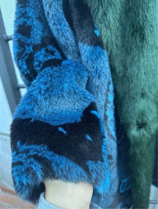 Cappotto lungo pelliccia De’Hart blu e verde