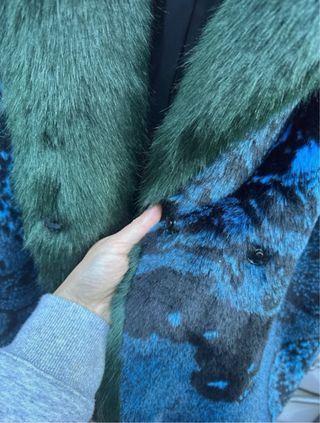 Cappotto lungo pelliccia De’Hart blu e verde