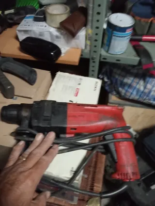 Lote de herramientas: taladro y más
