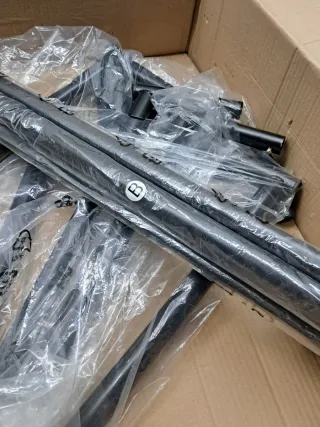 Perchero Metálico Amazon Basics Negro