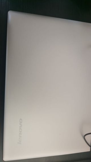 Lenovo IdeaPad  i7 / 8GB / 1TB  300-15ISK