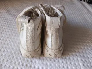 Converse Bambas Altas Blancas Cocodrilo