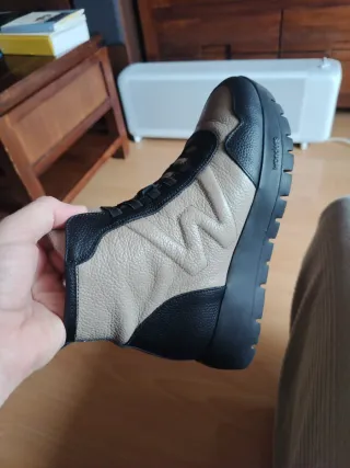 Botines Wonders Beige y Negro Talla 37