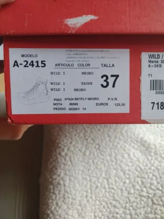 Botines Wonders Beige y Negro Talla 37