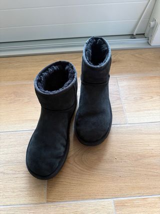 UGG Mini II Stivali Neri