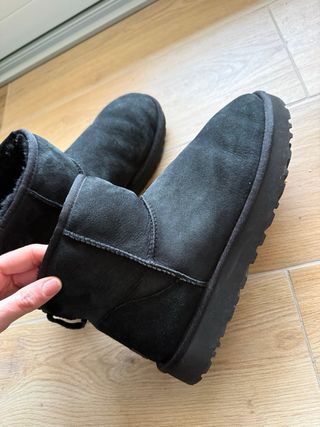 UGG Mini II Stivali Neri