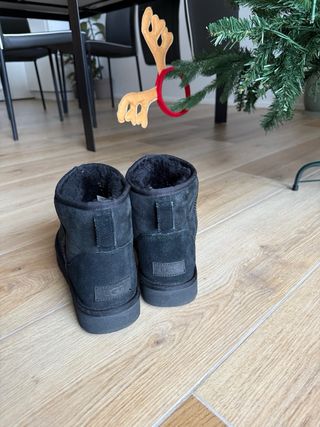 UGG Mini II Stivali Neri