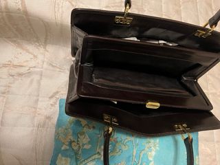 Elegante borsa in pelle marrone da donna