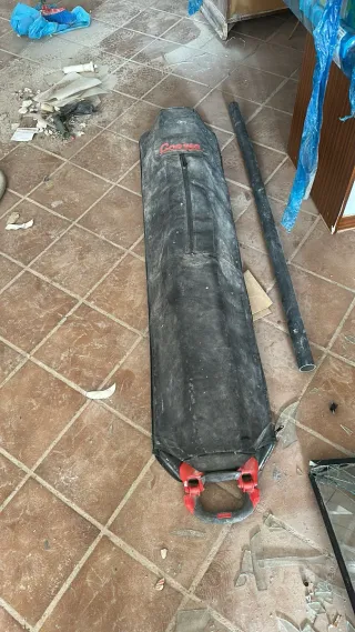 Hormigonera, puntales y cortadora