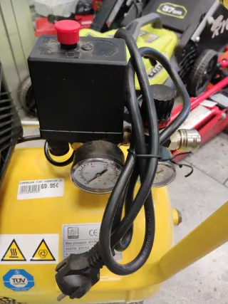 Compresor de aire 1300W amarillo