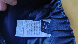 Vaquero negro moda rectos desgastados y rotos