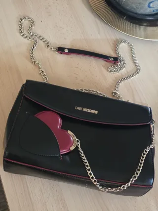 Bolso Love Moschino Negro y Rojo