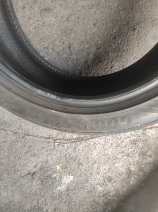 2 Neumáticos Goodyear 225/45/17 94Y