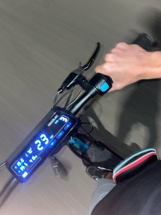 Patinete Cecotec Bongo Z City