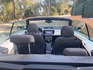 Volkswagen Beetle Cabrio 2013