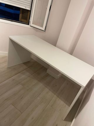 Escritorio moderno blanco