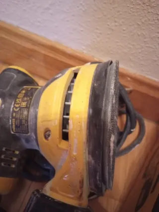 Lijadora DEWALT DWE6423