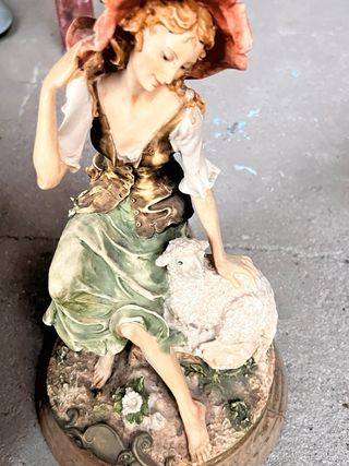 Figuras porcelana pastor y pastora base madera