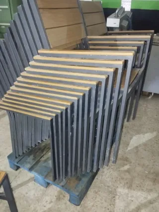 Lote 16 Sillas Metal y Madera