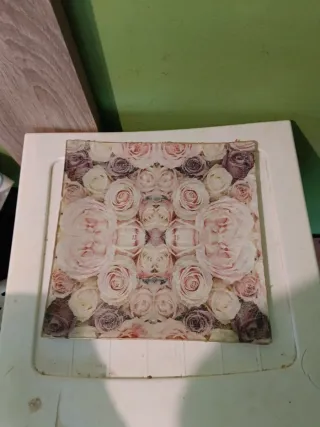 Platos decorados a mano rosas