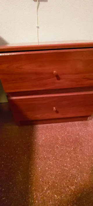 Juego 2 Mesitas de Noche Madera