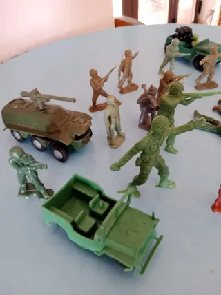 Soldatini militari plastica