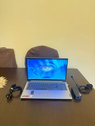 Vendo Lenovo IdeaPad 1 15,7” –