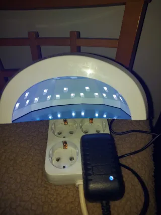 Kit Esmalte Uñas Gel y lámpara