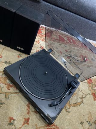 Giradischi Sony con altoparlanti Kenwood