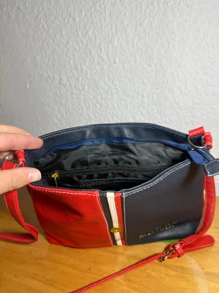 Bolso Tommy Hilfiger Rojo y Azul