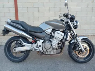 Honda Hornet 900