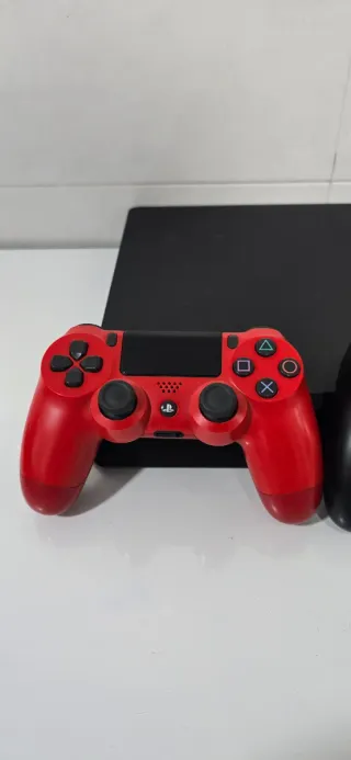 PS4 Slim Gold HEN 10.50 + 2 mandos