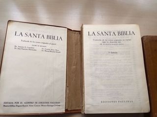 Biblia con tapas de cuero, Antiquisima!!