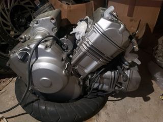 Motor Honda NTV 650 Revere V2
