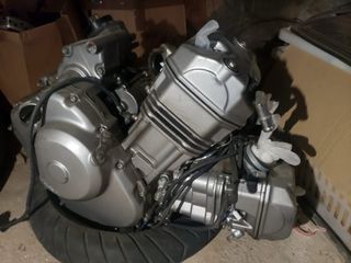 Motor Honda NTV 650 Revere V2