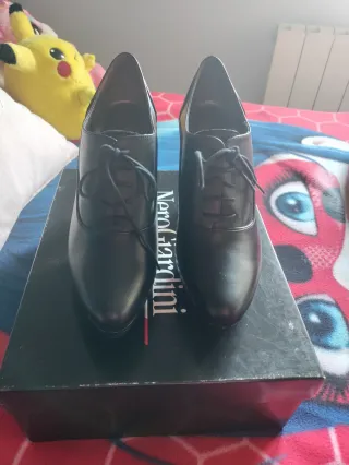 Botines NeroGiardini Tacón Negros