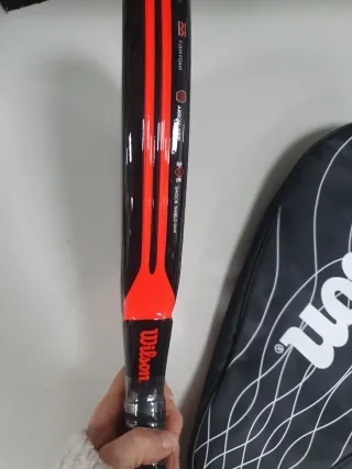 Liquidación Pala pádel Wilson Bela Pro