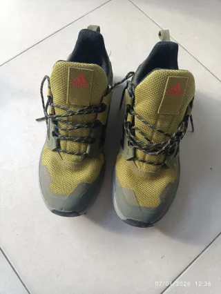 Zapatillas montaña Adidas niño