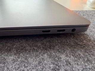 MacBook Pro 16 2019 - Non funziona. Per pezzi