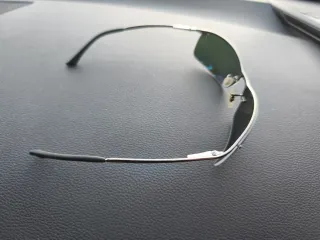 Gafas de sol Ray-Ban plateadas y negras