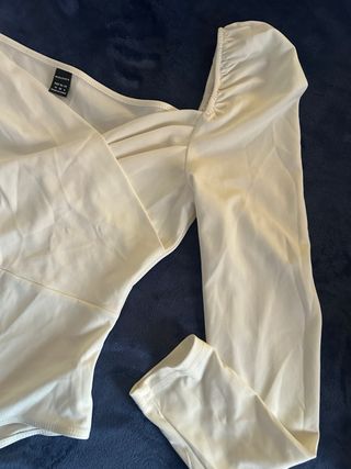 Body SHEIN manga larga escote cuadrado