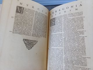 Hispania y Europa Libro Antiguo