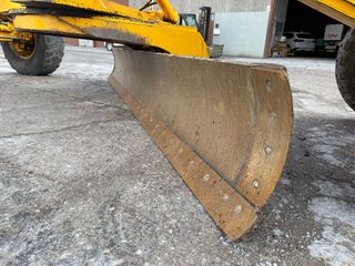 JOHN DEERE 772B ***MATRICULADA***