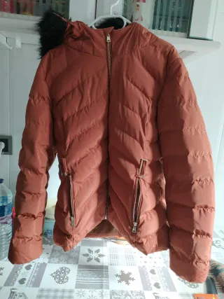 Chaqueta acolchada mujer naranja