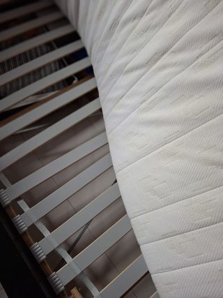 Cama 1 plaza. Somier, dosel y cajonera (+ colchón)